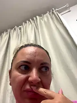 DeboraGaia's sex show image
