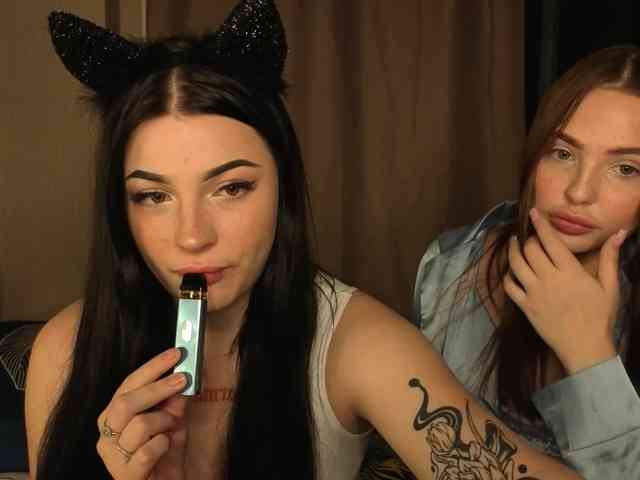 LisaAndDenis's sex show image