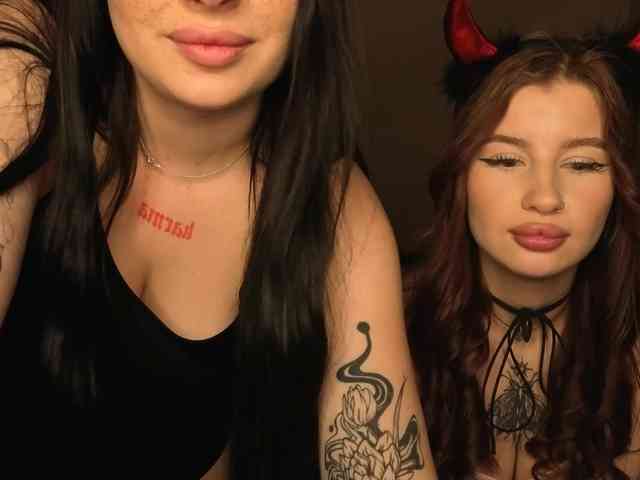 LisaAndDenis's sex show image