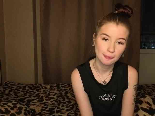 LisaAndDenis's sex show image