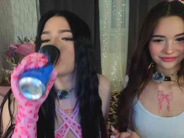 LisaAndDenis's sex show image