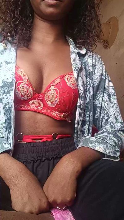 inahsia's sex show image