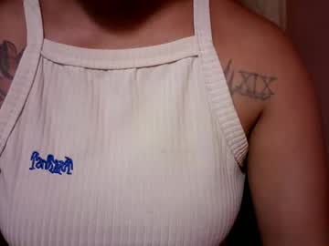 Изображение секс-шоу модели naughtymom_33 Изображение секс-шоу модели naughtymom_33