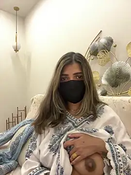 MaYaa__11's sex show image