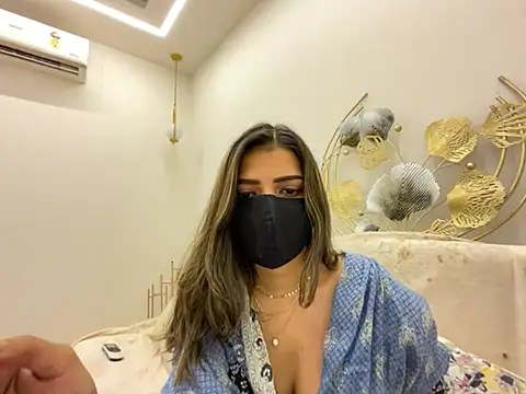 Изображение секс-шоу модели MaYaa__11