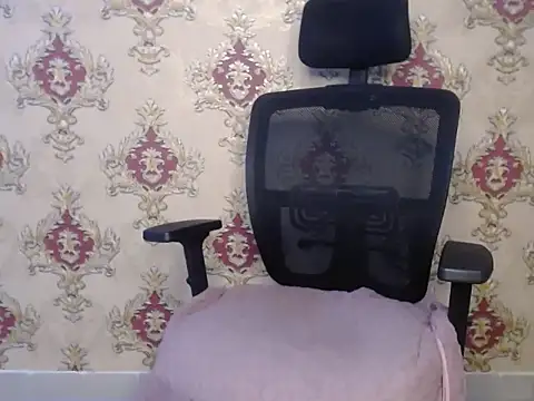 Изображение секс-шоу модели MiniBeast