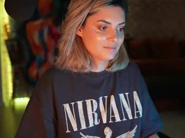 alliesynns's sex show image