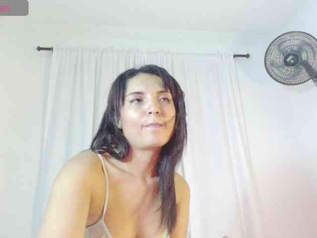 VALERYY-ROSE's sex show image