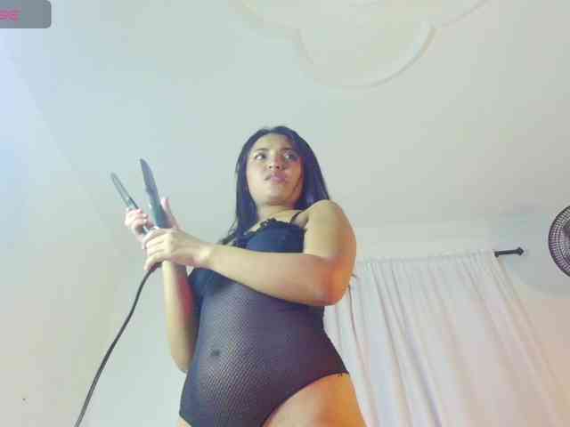 VALERYY-ROSE's sex show image