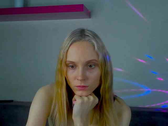 Изображение секс-шоу модели GinaLovely