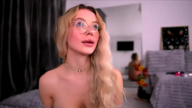 Sexshow-Bild von KylieJoyce Sexshow-Bild von KylieJoyce