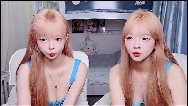 xiaoqiao-daqiao's sex show image xiaoqiao-daqiao's sex show image