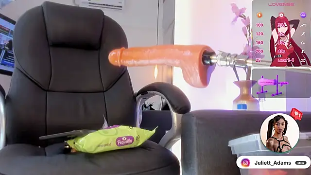 Juliett_Adams_'s sex show image