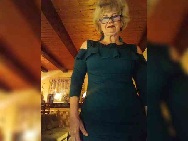 KASANDRABOLOSHKA's sex show image