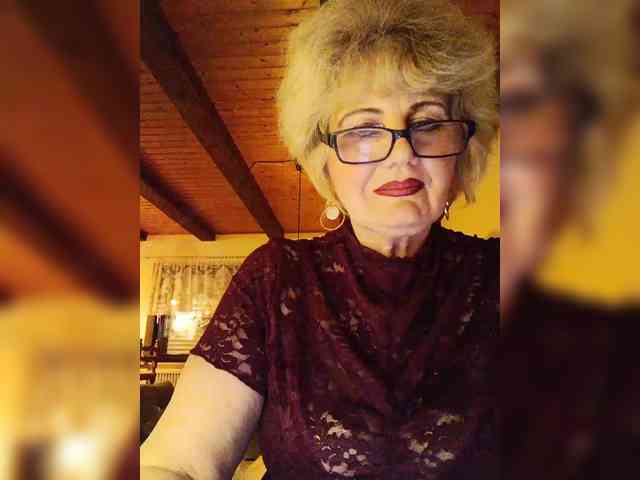 KASANDRABOLOSHKA's sex show image