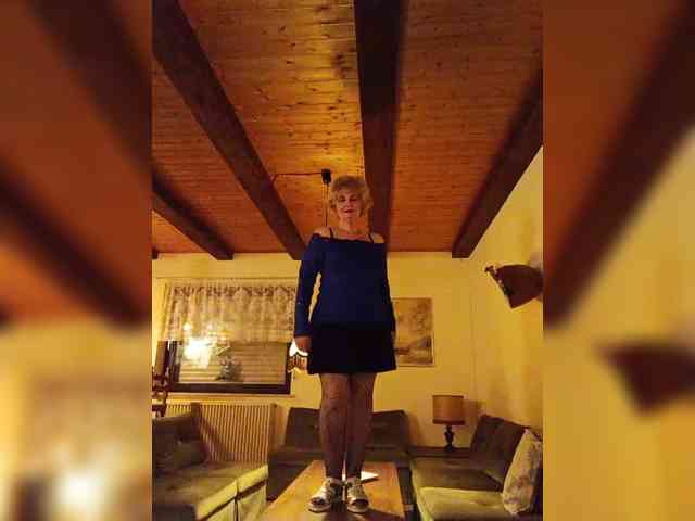 KASANDRABOLOSHKA's sex show image