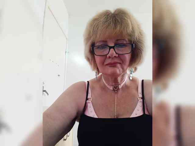 Sexshow-Bild von KASANDRABOLOSHKA Sexshow-Bild von KASANDRABOLOSHKA
