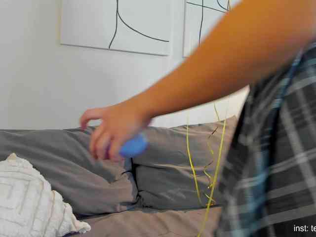 Naomimif's sex show image