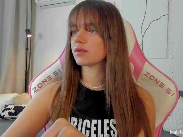 Naomimif's sex show image