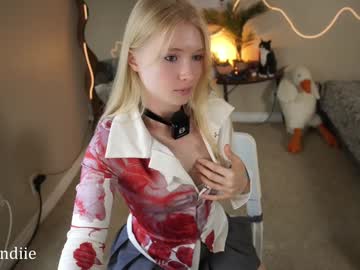 bestblondiiecb's sex show image