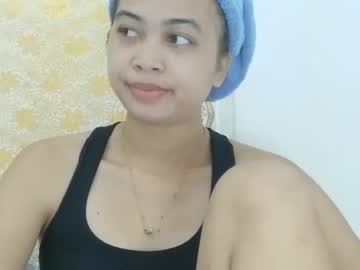 ursexy_pinay_skinny's sex show image