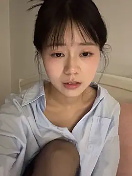 Nana-3's sex show image