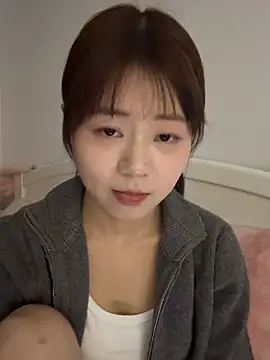 Nana-3's sex show image