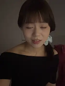 Nana-3's sex show image