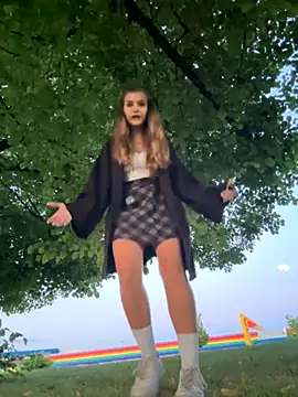 Изображение секс-шоу модели Holy_Tereza
