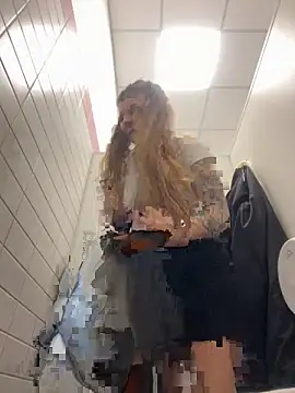 Holy_Tereza's sex show image