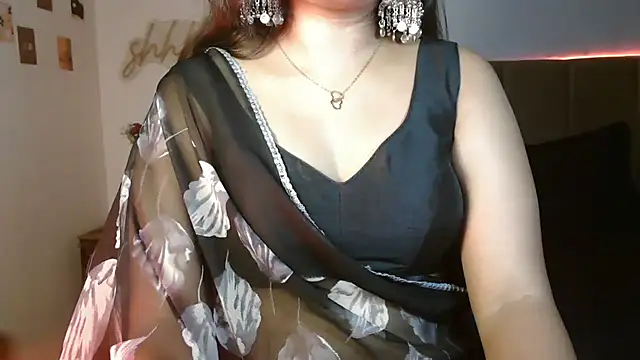 Изображение секс-шоу модели isha_here