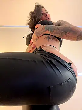 Iam_Annii's sex show image