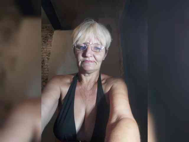 Sexshow-Bild von NikaGold45