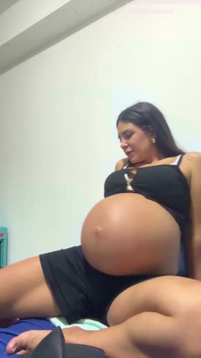 Tropicoqueta's sex show image
