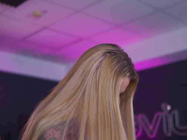 Sexshow-Bild von RaquelleVon