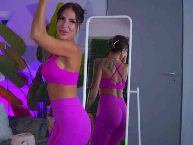 Sexshow-Bild von RaquelleVon Sexshow-Bild von RaquelleVon