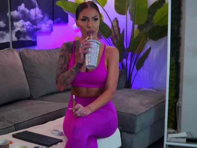 RaquelleVon's sex show image