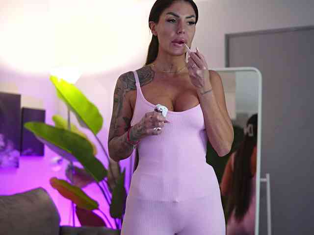 RaquelleVon's sex show image