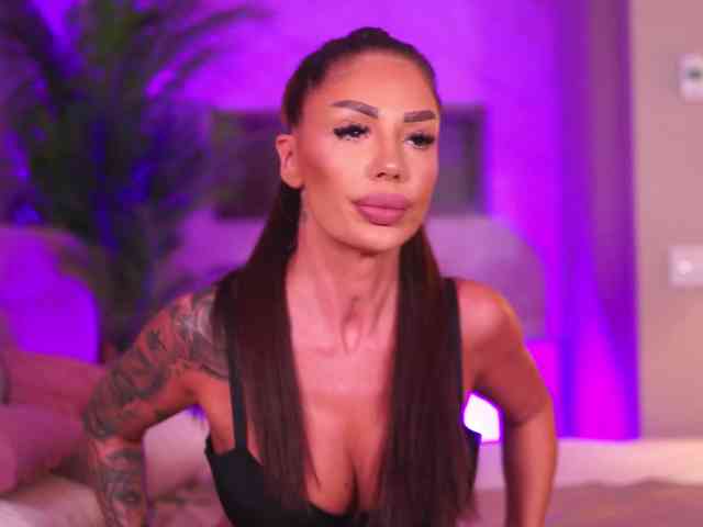 RaquelleVon's sex show image RaquelleVon's sex show image