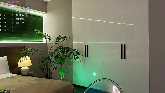 Изображение секс-шоу модели Rina_Red