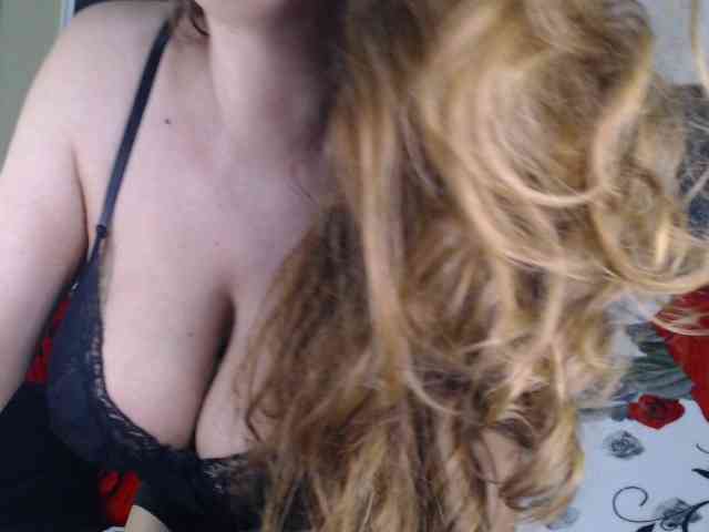 Изображение секс-шоу модели curlygirl35