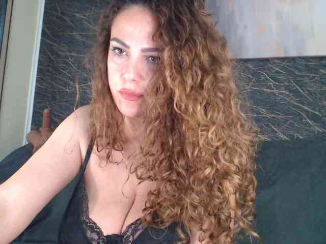 Изображение секс-шоу модели curlygirl35