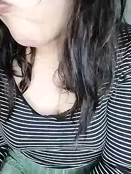 Just_noura's sex show image