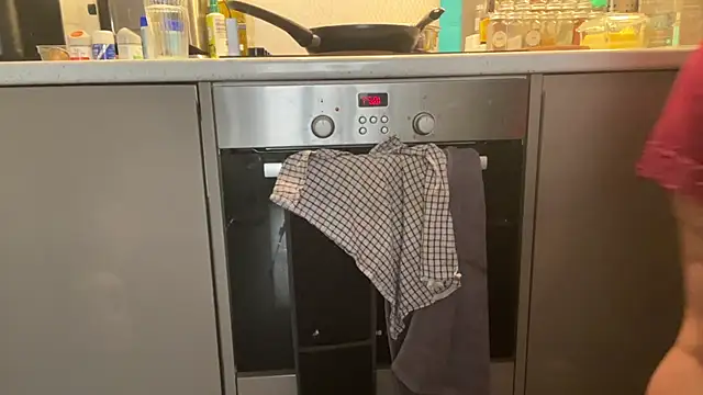 Изображение секс-шоу модели CelineLuxe