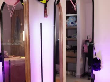 sweetlittlevenus's sex show image