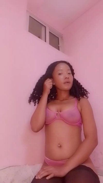 Ellah1's sex show image Ellah1's sex show image