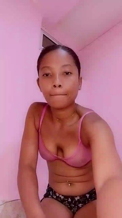 Ellah1's sex show image Ellah1's sex show image