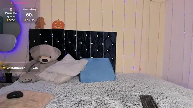 Dana-Alabi's sex show image