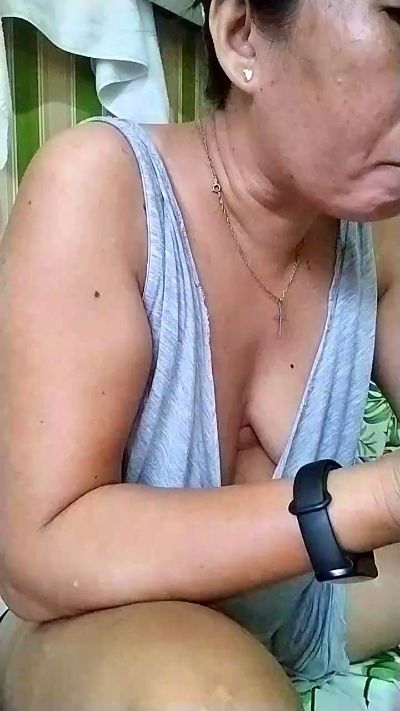 Hotmama45's sex show image