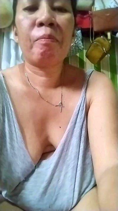 Hotmama45's sex show image